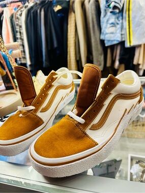 Vans Men's Suede & Canvas Sneaker in Camel and White